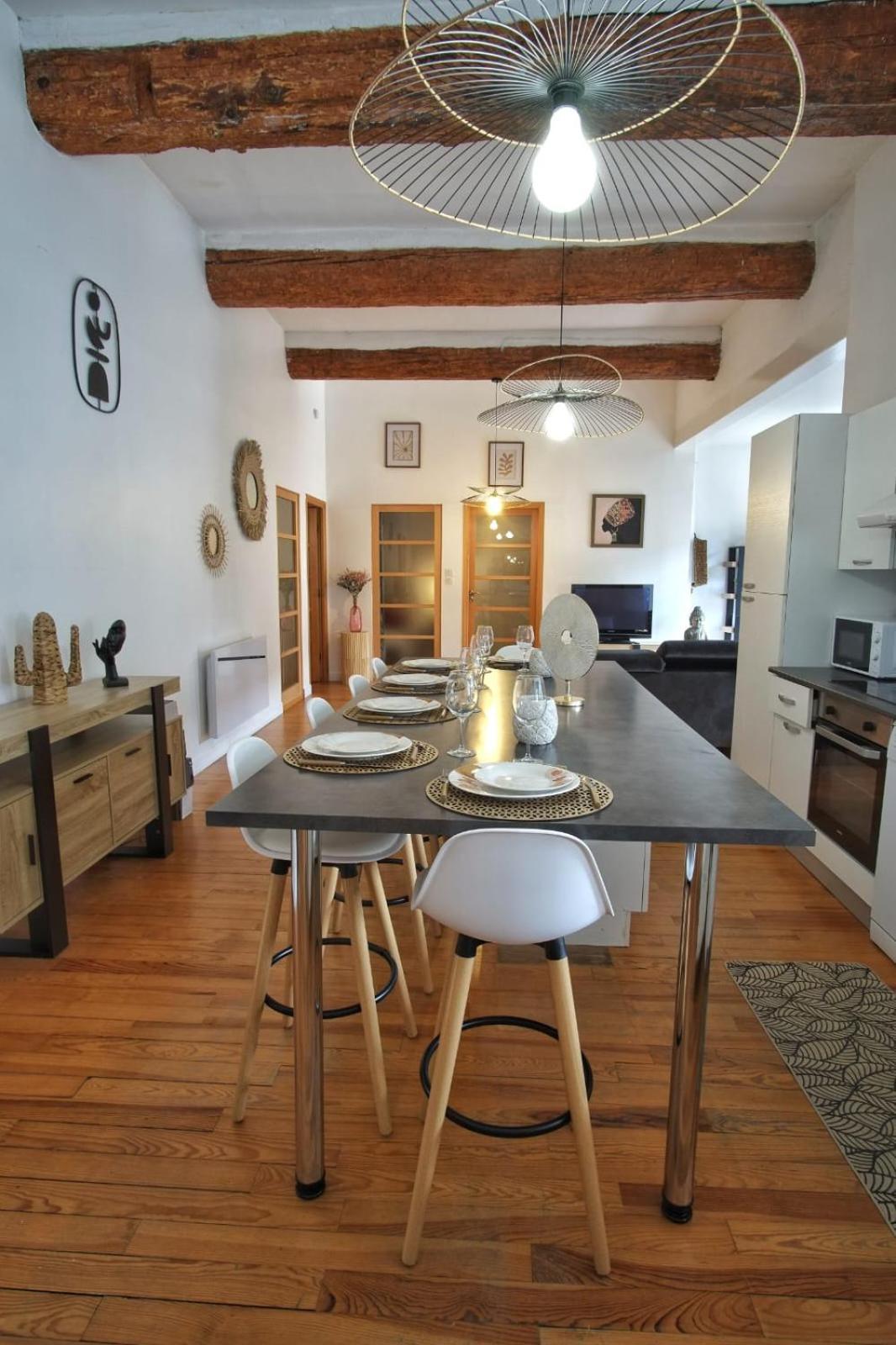 Apartment Loft De Caractere Centre-ville Narbonne
